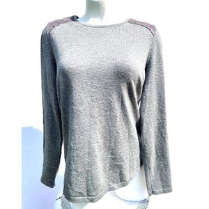 Chicos Gray Womens Top Size 1 (Small) Long Sleeves Shoulder Patches